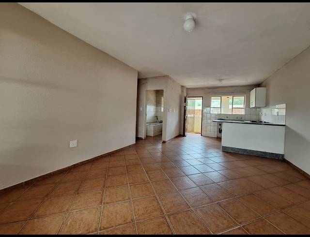 2 BEDROOM FLAT SOLD IN RENSBURG